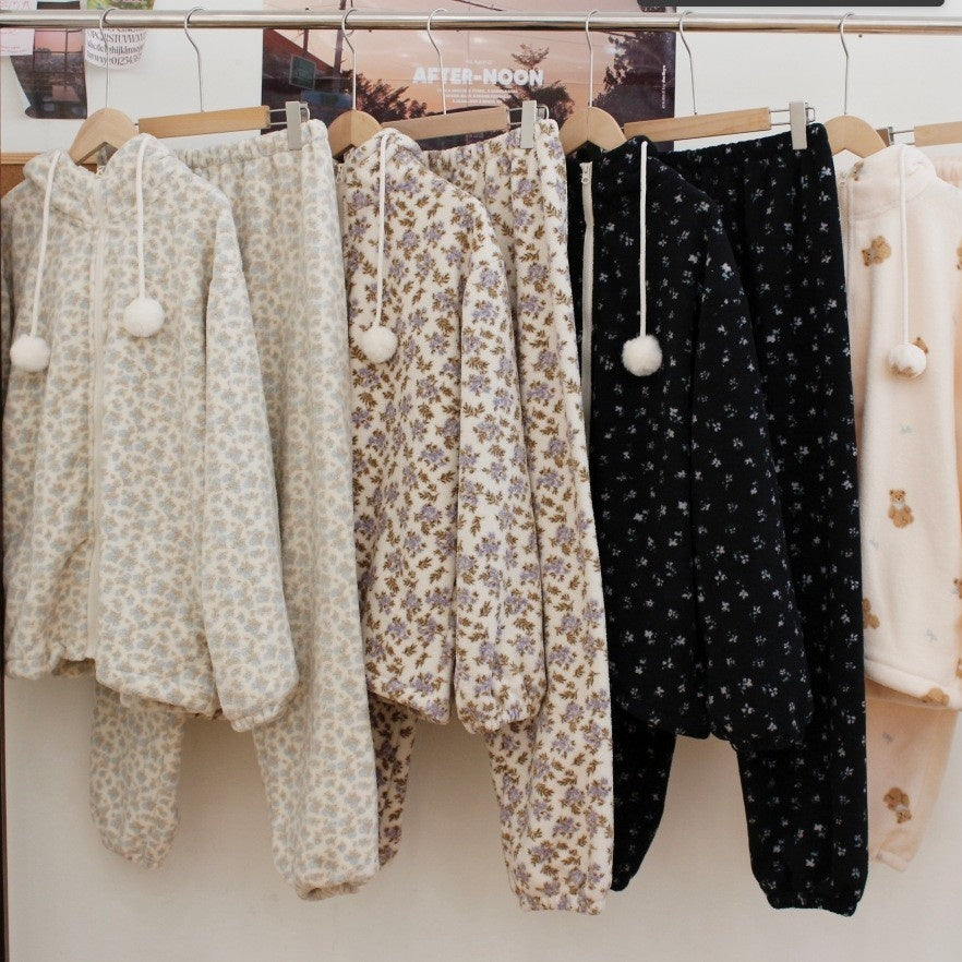 Lace Jacquard Sweet And Cute Coral Fleece Hooded Pajamas For Women