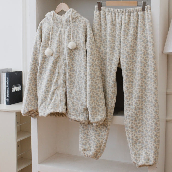 Lace Jacquard Sweet And Cute Coral Fleece Hooded Pajamas For Women