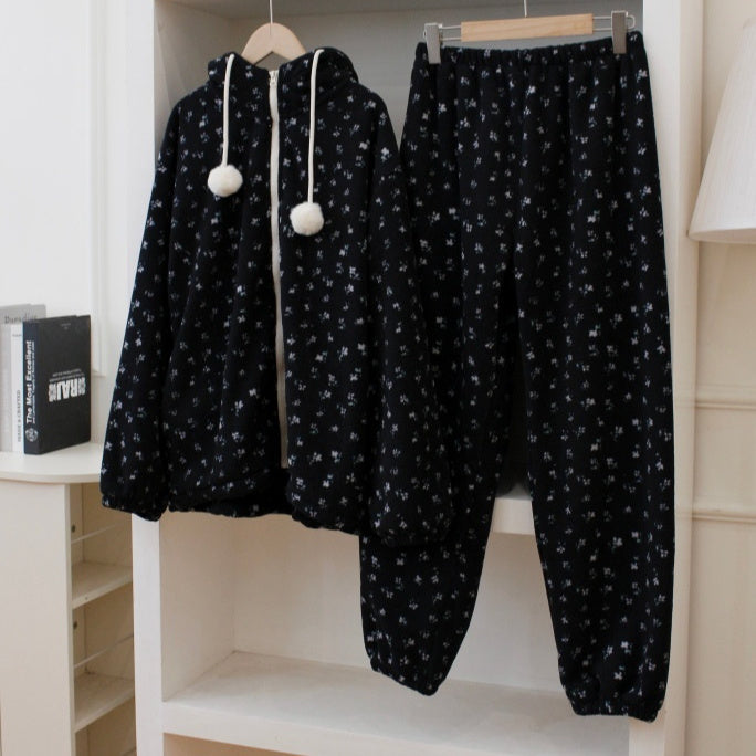 Lace Jacquard Sweet And Cute Coral Fleece Hooded Pajamas For Women