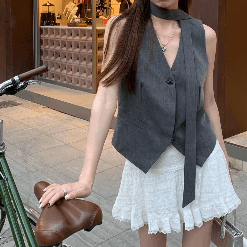 Slimming V-neckline Black All-matching Sleeveless Top